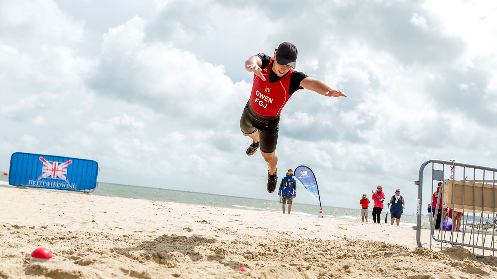 BeachSprint racer diving for the line