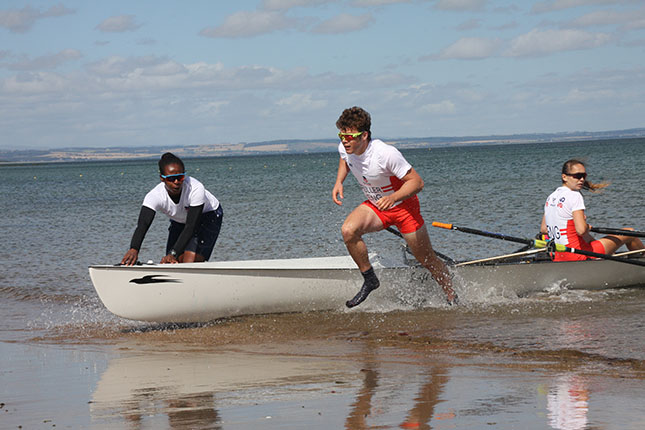 Exiting the boat and sprinting