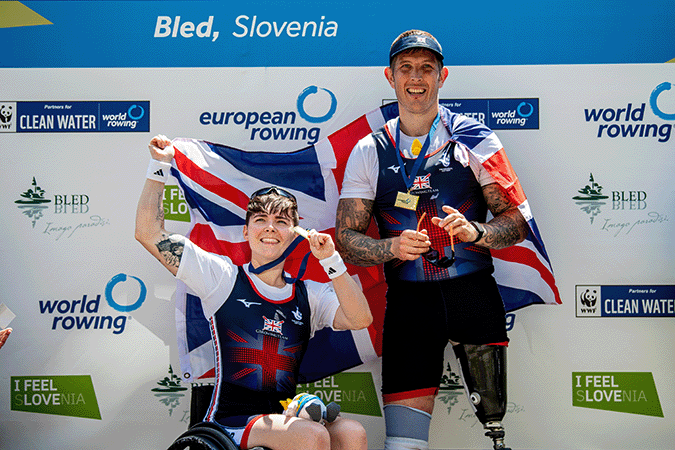 2 para athletes with medals