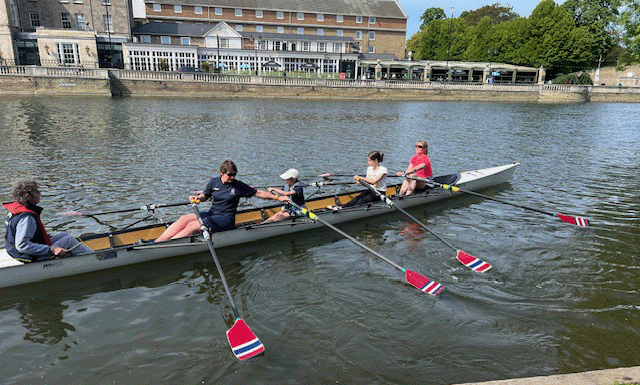 people trying rowing for the first time