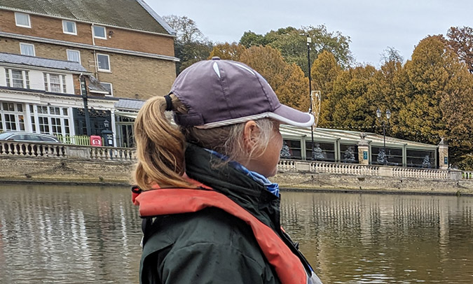 Cox's head from behind