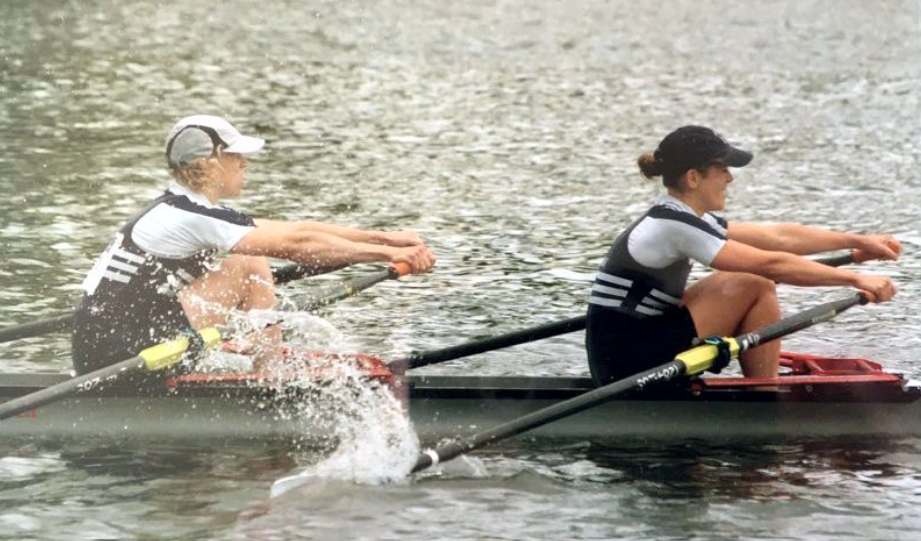 Naomi Ashcroft and Rebecca Sadler racing the lwt 2x