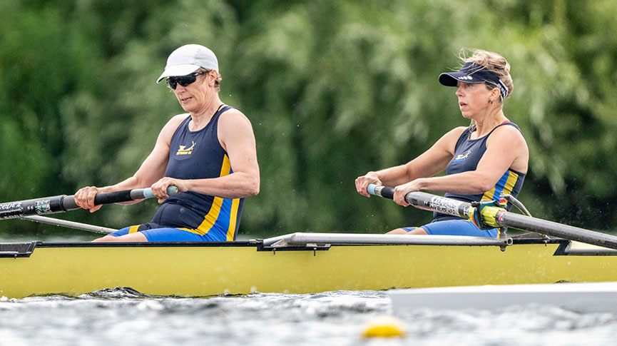 female rowers